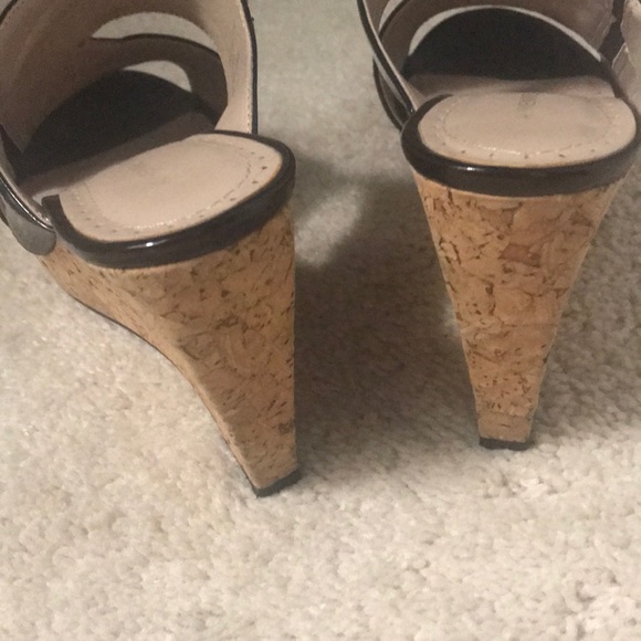 Adrianne Vittadini sandals great condition - Picture 4 of 5